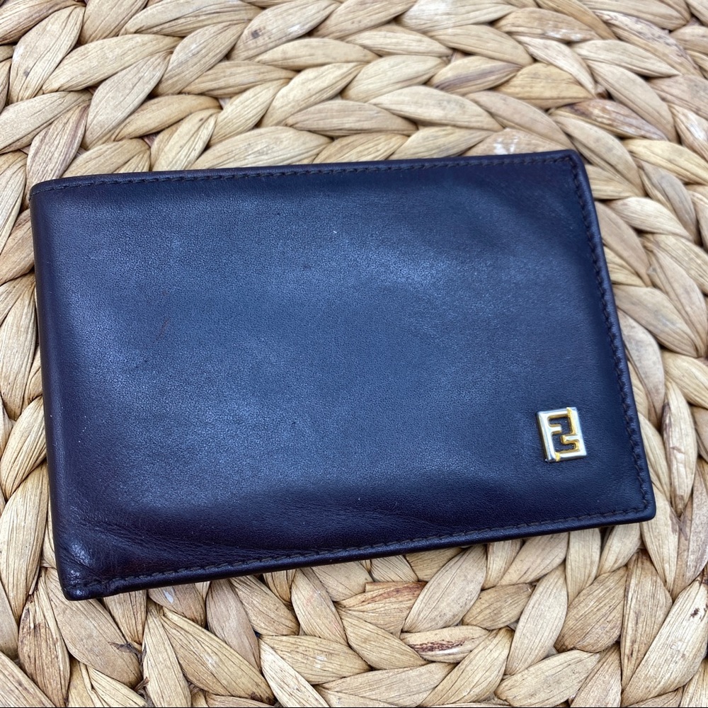 FENDI VINTAGE BROWN FULL LEATHER BIFOLD MEN’s CARD MONEY CASH WALLET POUCH